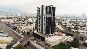 Amo Living,,2 star