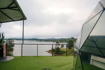 bliss sanctuary vista glamping and club