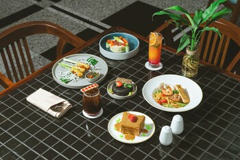 elais by artotel