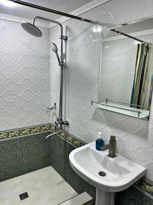 aisha guest house