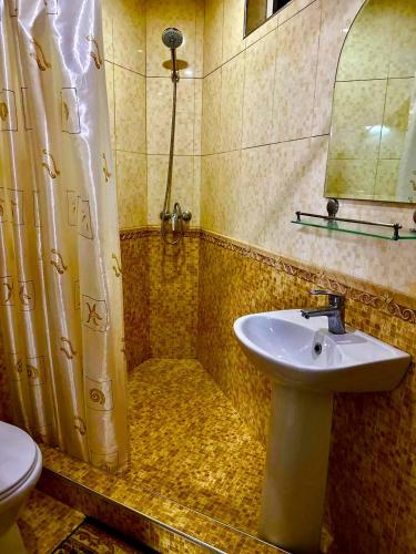 aisha guest house