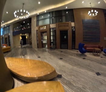 Makati Haven - Century Mall - Knightsbridge Residences,,3 star
