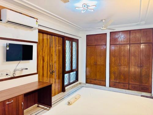 fortune home service apartment 1bhk e 30