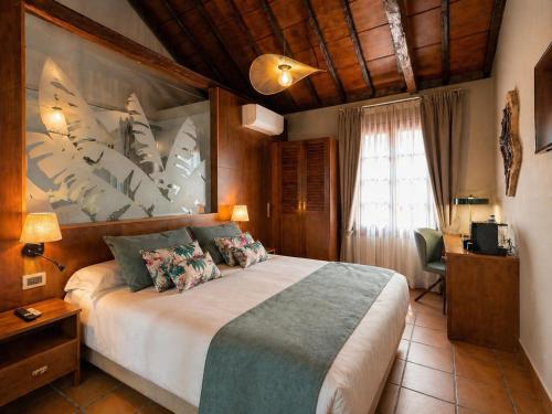 hotel jardin secreto