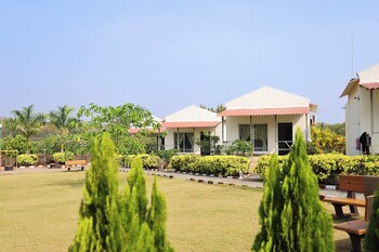 vanray farm and resort