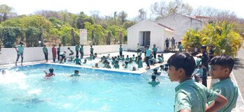 vanray farm and resort