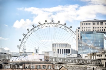 luxury flat in central london