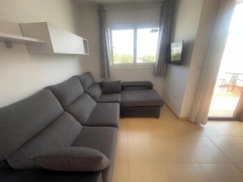 condado de alhama apt pool park parking sleeps4