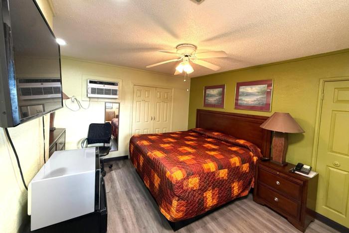 riviera motel elba near enterprise us 84