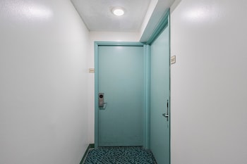 skyline island stay 2 adjoining studios