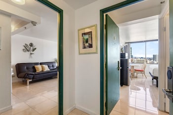 skyline island stay 2 adjoining studios