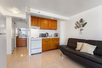 skyline island stay 2 adjoining studios