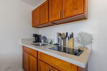 skyline island stay 2 adjoining studios