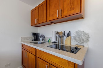 skyline island stay 2 adjoining studios
