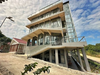 Alicia Resort,,2 star