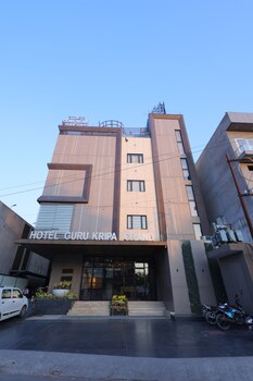 hotel guru kripa grand 3 star category