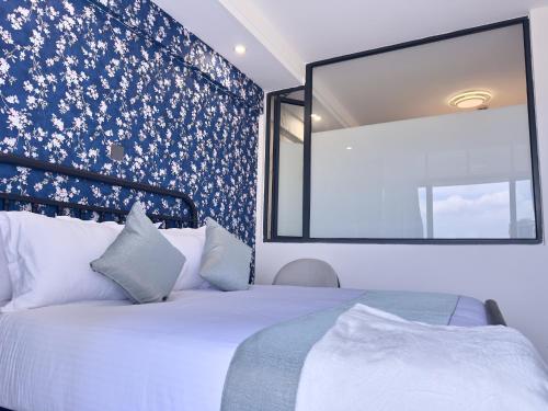 dala by edmor suites