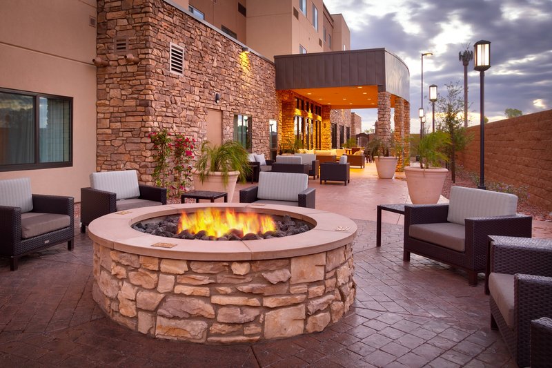 courtyard phoenix mesa gateway airport