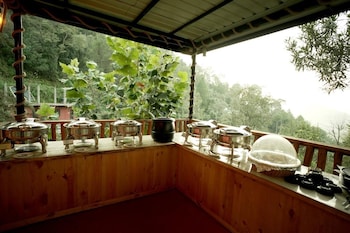 Royal Stay In The Nature's Lap,,3 star