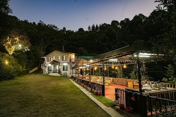 Royal Stay In The Nature's Lap,,3 star