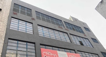 hotel south embassy near satya niketan