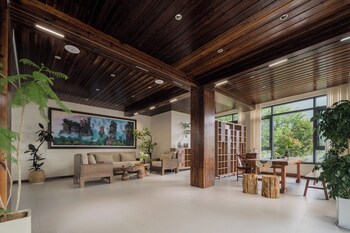 zhangjiajie stone forest retreat