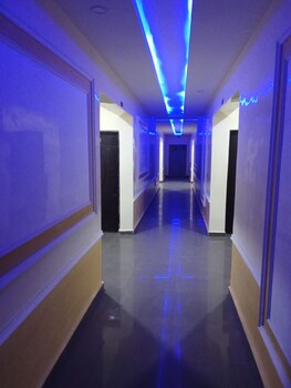 Four Diamonds Hotel & Suites,,2 star