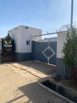 four diamonds hotel and suites