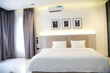 The Aura Serviced Apartments Abuja,,5 star