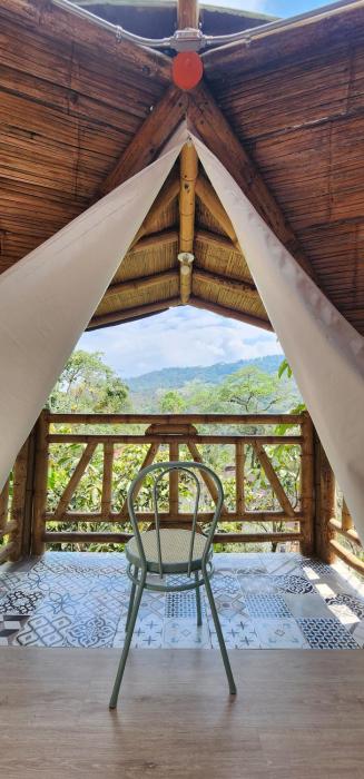 hotel y termales las heliconias