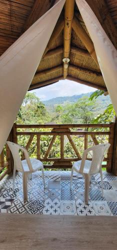 hotel y termales las heliconias