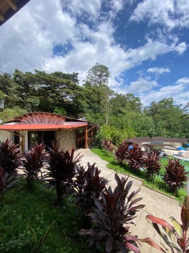 hotel y termales las heliconias