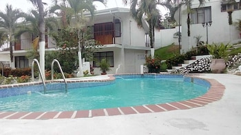 Villa Prada,,2 star