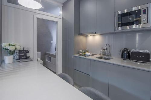 ribeira apartments baixa