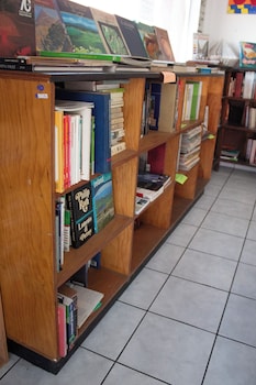 hostel yek
