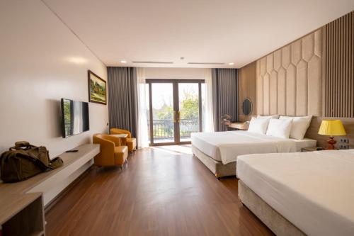 mai lakeside hotel ninh binh