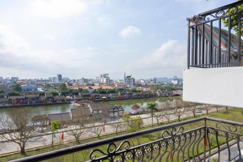 mai lakeside hotel ninh binh