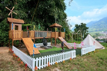 Luxcamp Selo - Merapi View By Horison,,3 star