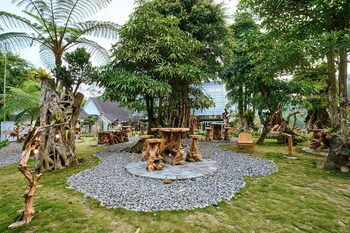 luxcamp selo merapi view by horison
