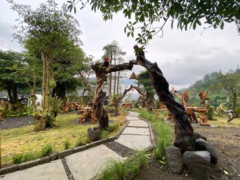 luxcamp selo merapi view by horison