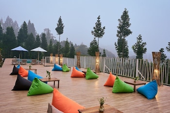 Luxcamp Bukit Damar - Puncak By Horison,,3 star