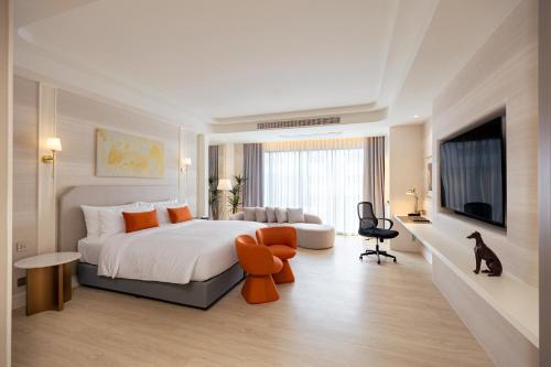aiden surawong bangkok