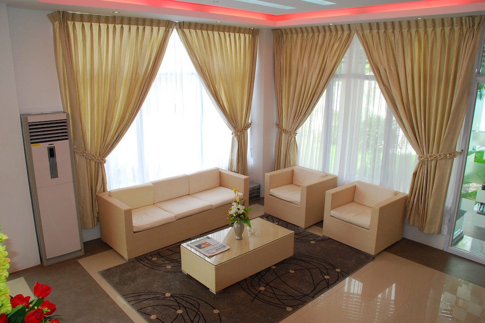 hotel platinum tamwe