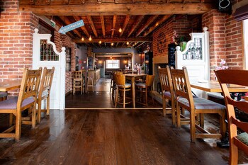cherry tree inn