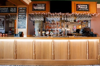 cherry tree inn