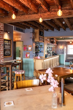 Cherry Tree Inn,,3 star