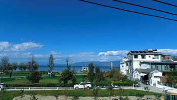 dali haohai yueju seascape guest house