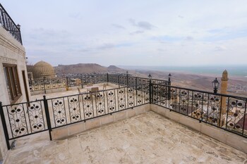 the castle inn mardin