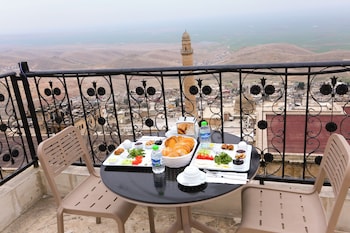 the castle inn mardin