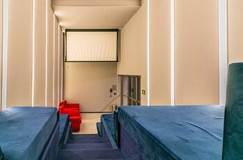 stayhome consolacao gym and balcony